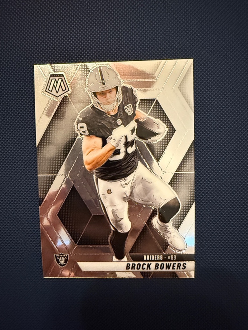 Brock Bowers 2025 Panini Mosaic Las Vegas Raiders NFL Football Card Sports
